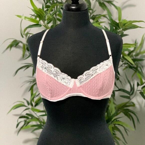NWOT LIGHT DUSTY BABY PINK | 32B | BRA ONLY | UNLINED UNDERWIRE CONTRAST LACE | - Picture 2 of 5